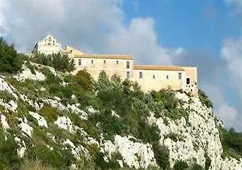 Eremo Madonna Delle Grazie Casa rural