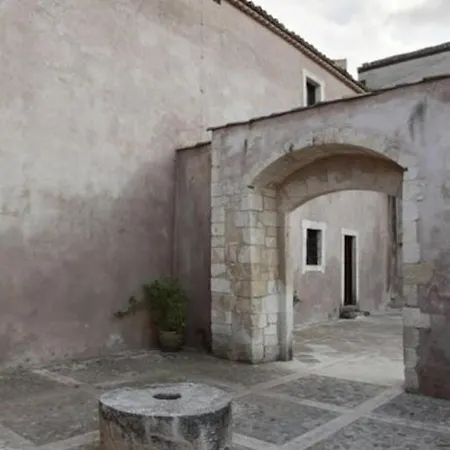 Eremo Madonna Delle Grazie Country house