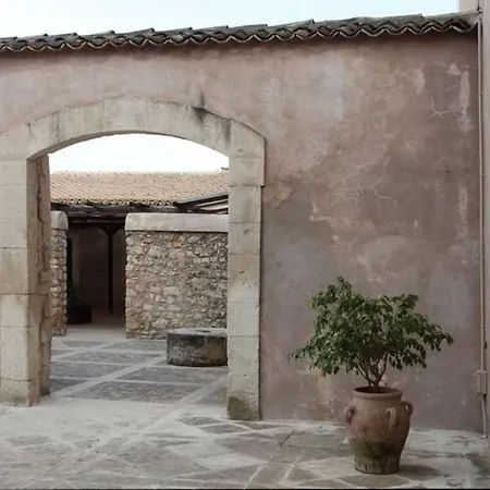 Eremo Madonna Delle Grazie *